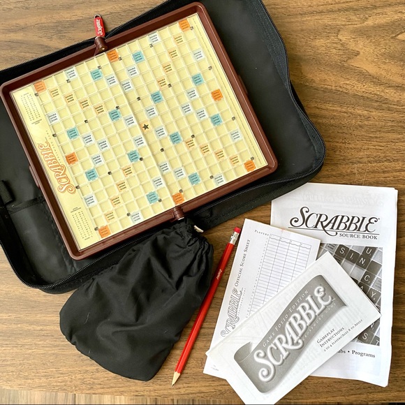 Scrabble Game Folio Edition, Travel Size - Picture 4 of 4